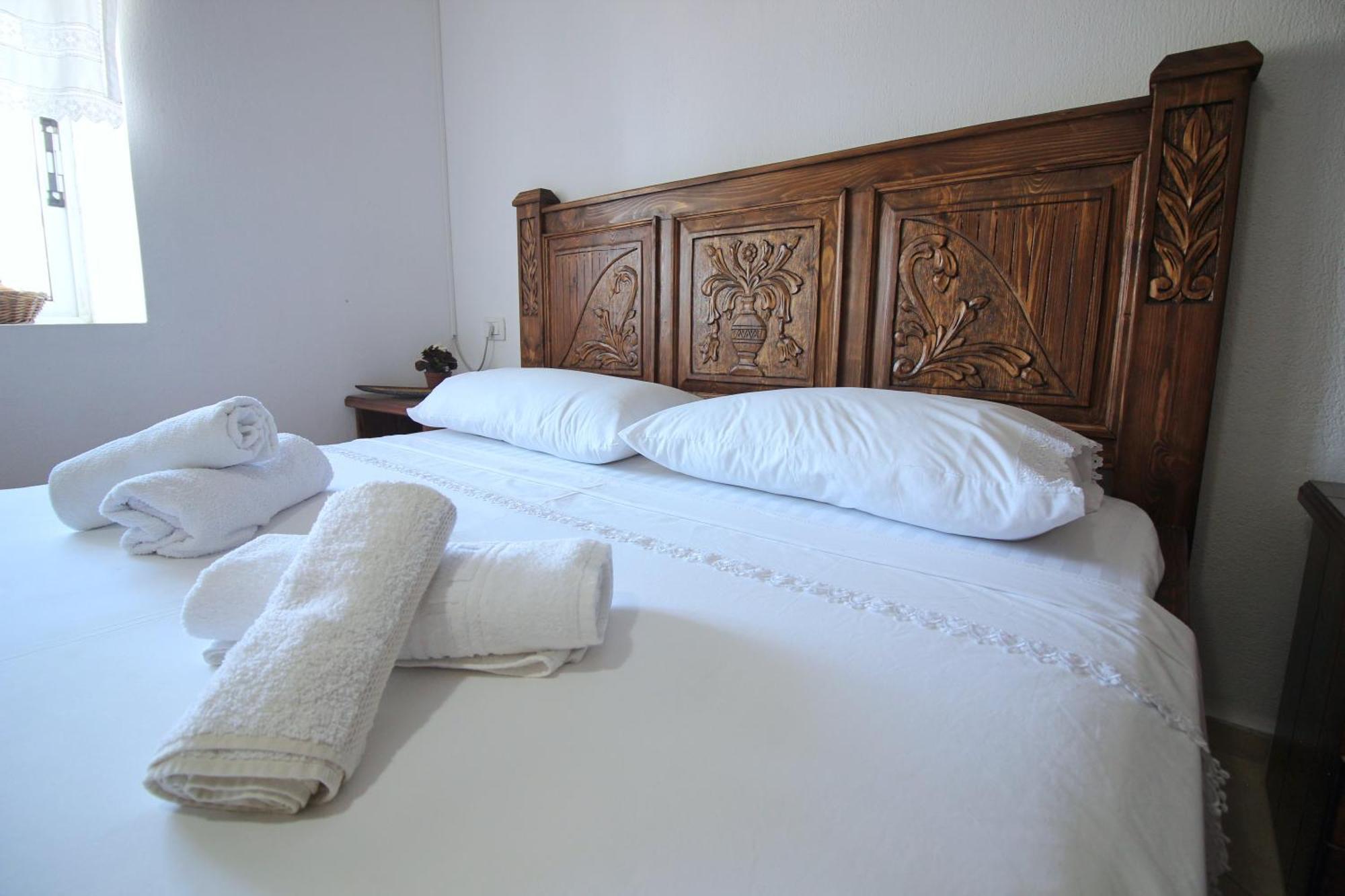 Gjirokastër Guri Guesthouse מראה חיצוני תמונה