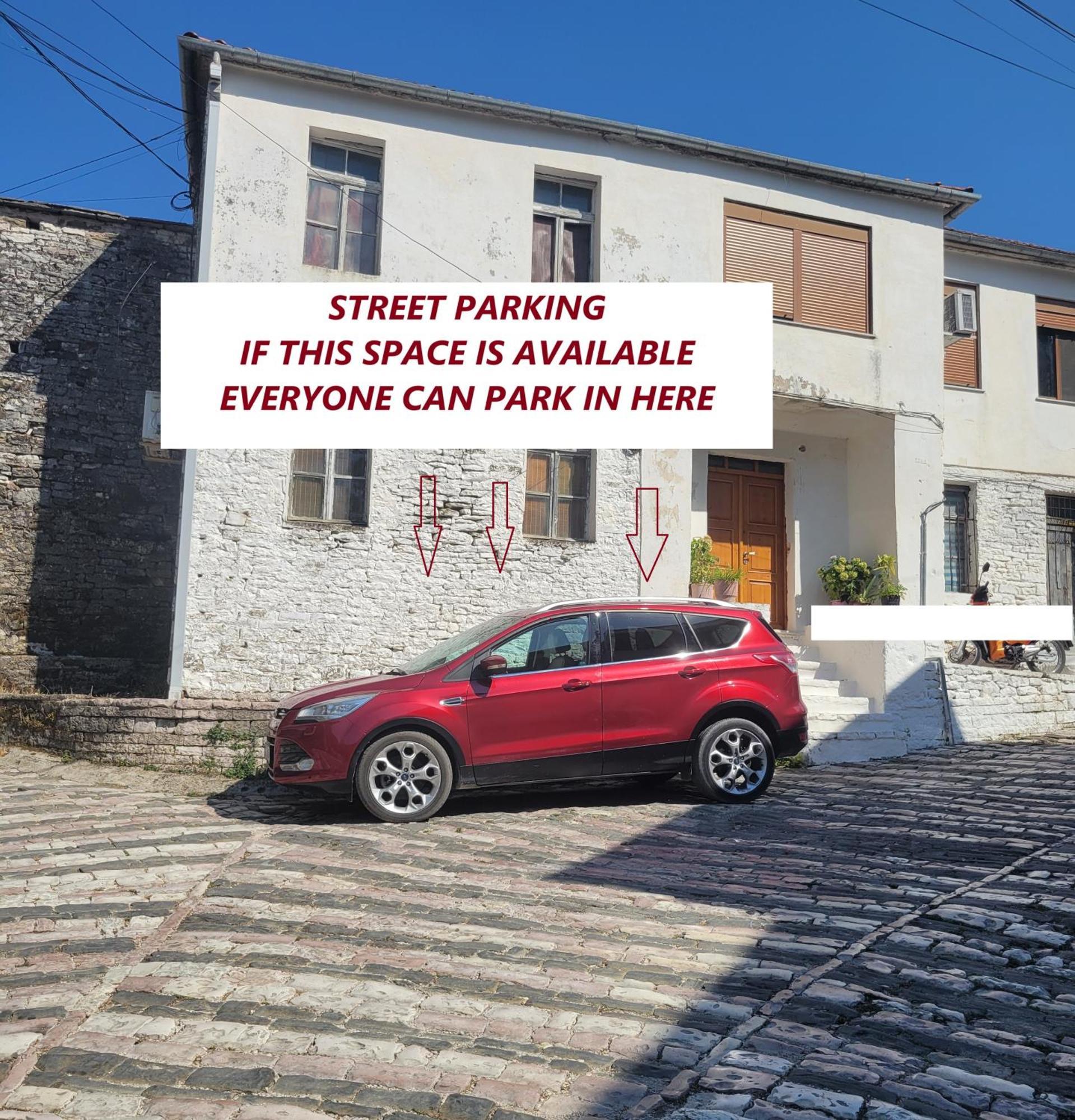 Gjirokastër Guri Guesthouse מראה חיצוני תמונה
